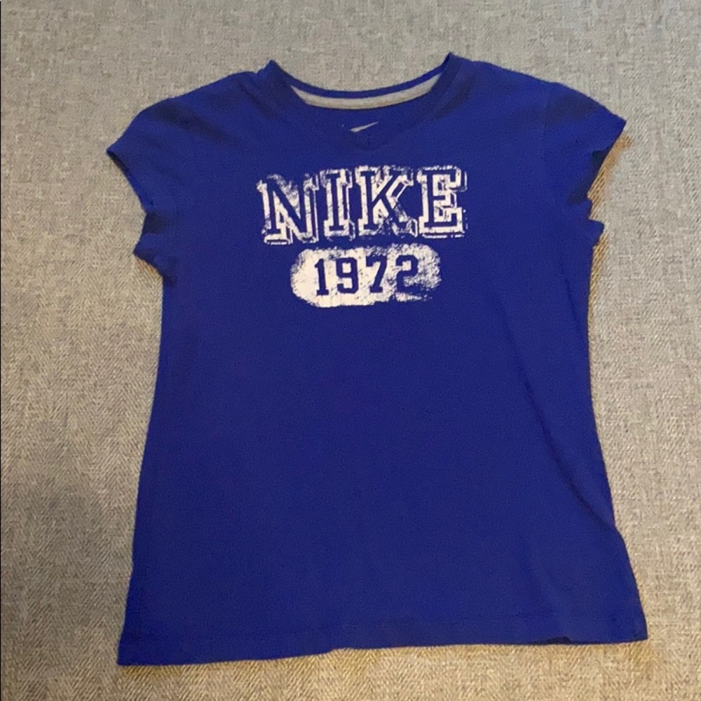 Nike t shirt size M